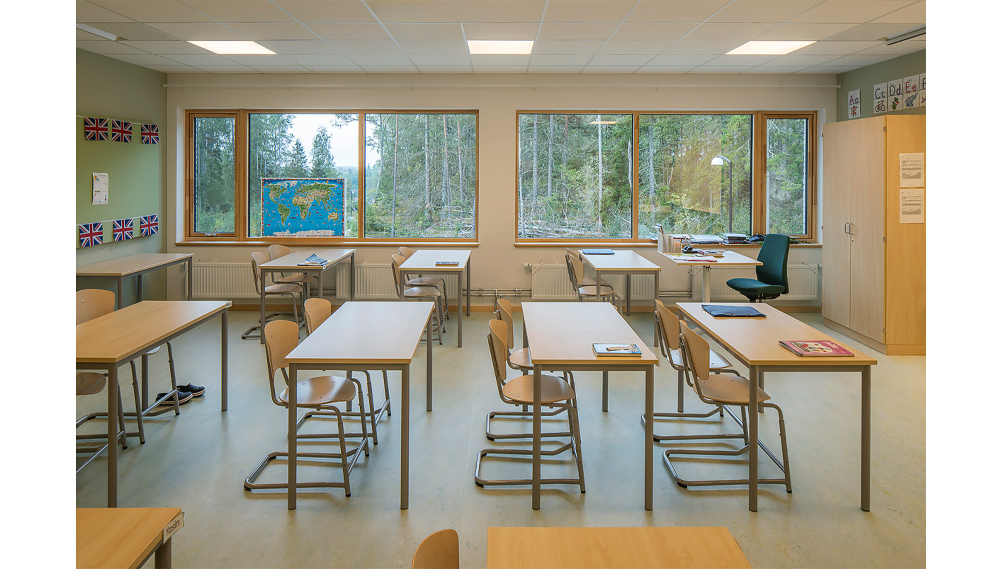 /media/i1zfz4lp/34_väsjöskolan_2000.jpg